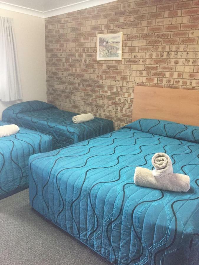 Nanango Fitzroy Motel Bagian luar foto